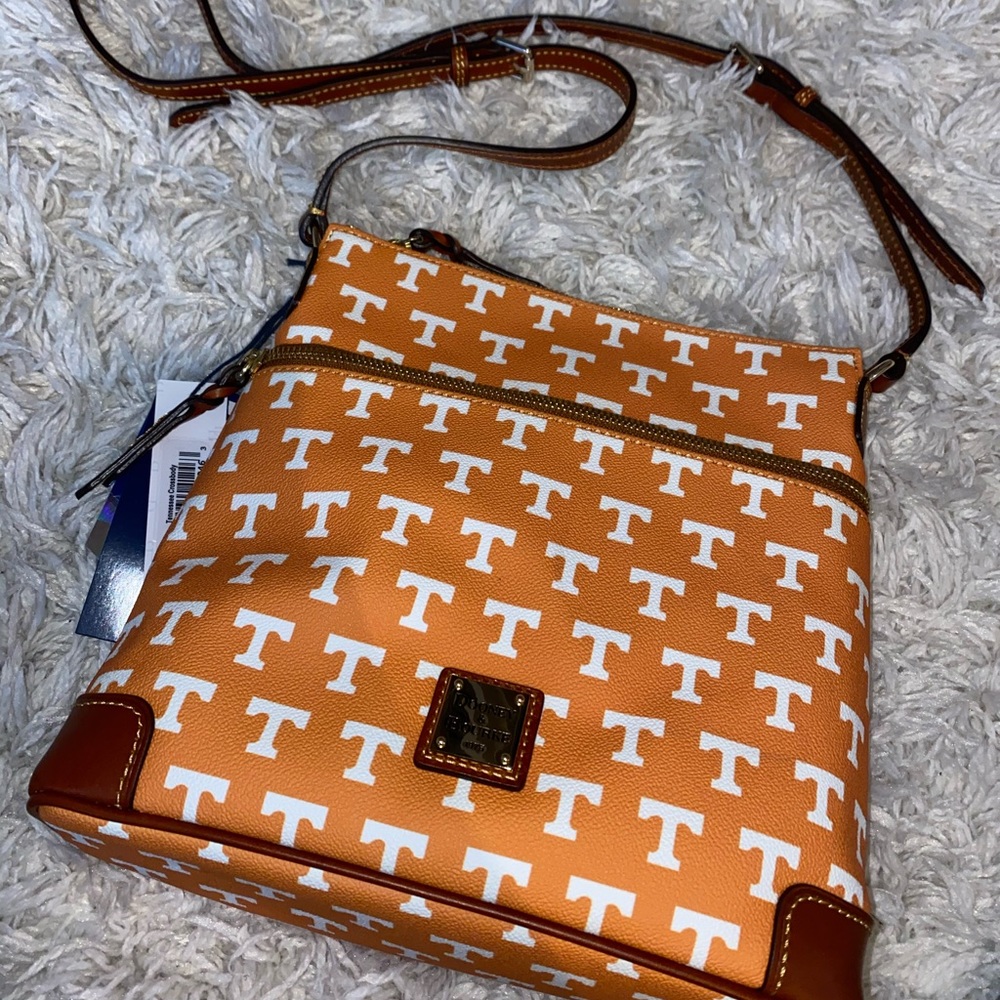 Dooney & Bourke Tennessee bag